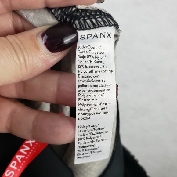 Spanx Women's L Faux Leather Shine Snakeskin Leggings Gray Animal Print New - Picture 11 of 12